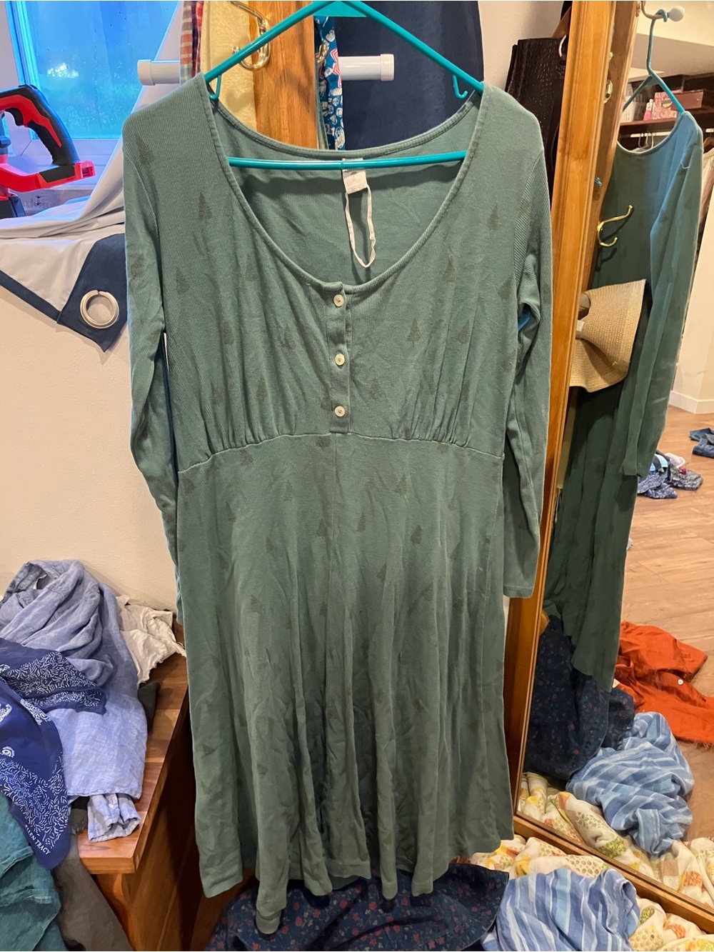 kate quinn Sage Green Long-Sleeve Button-Front Dress
